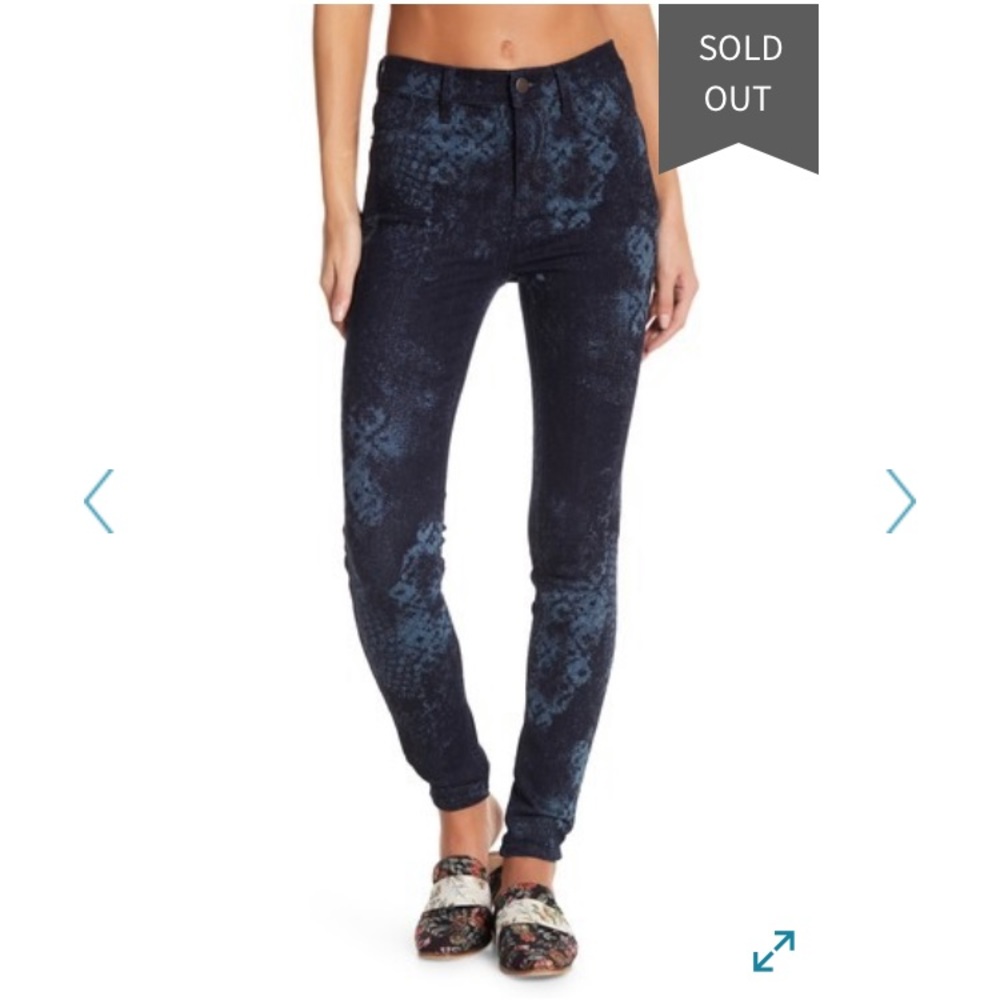 Free People Lacey Snake Print Skinny Jeans